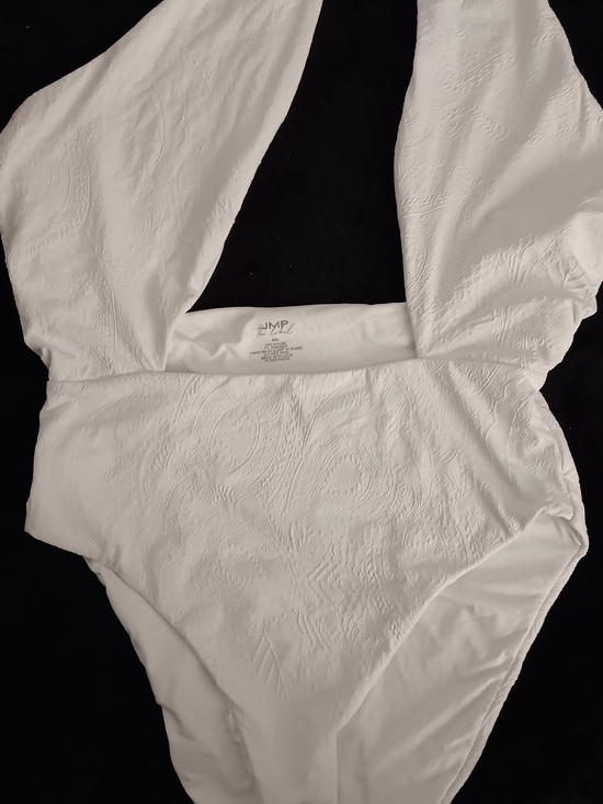 Jmp The Label Other - JMP The Label White Textured Halter One-Piece Swimsuit Women's Size XXL NWOT